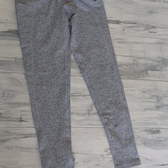 NWT Champion Urban Fit High Rise Side Phone Pocket Compression Fabric Leggings M - Picture 2 of 5